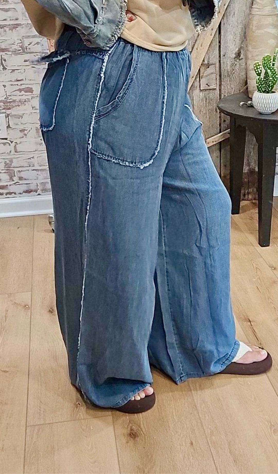 WASHED CHAMBRAY WIDE LEG PANTS