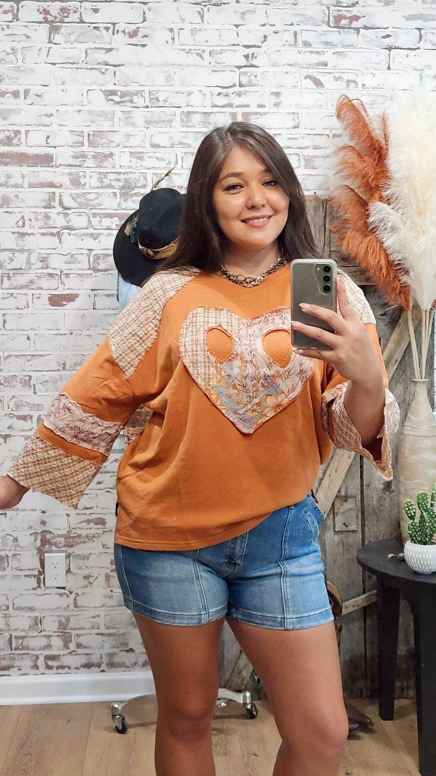 PUMPKIN PEACE SIGN HEART PATCH TERRY PULLOVER-EASEL