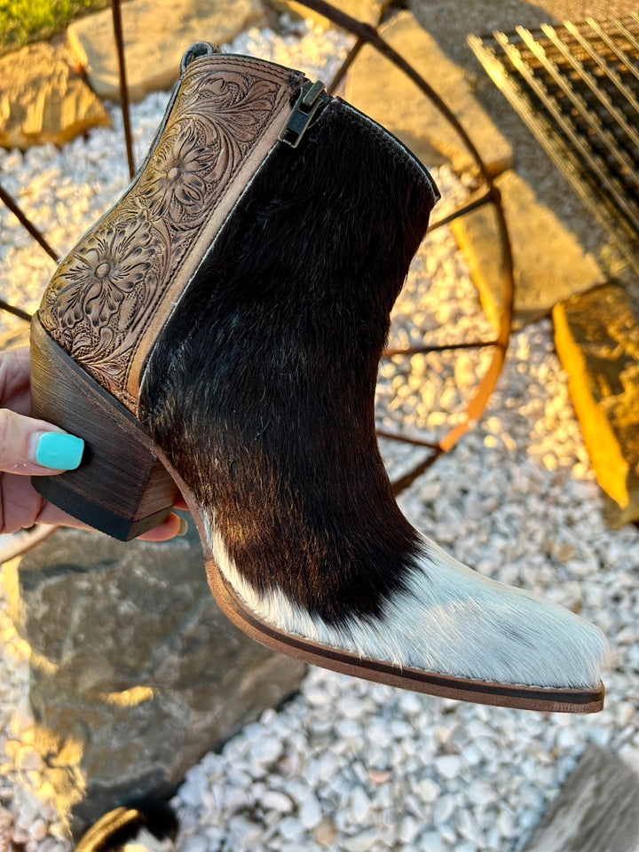 Laramie Plains Cowhide Booties