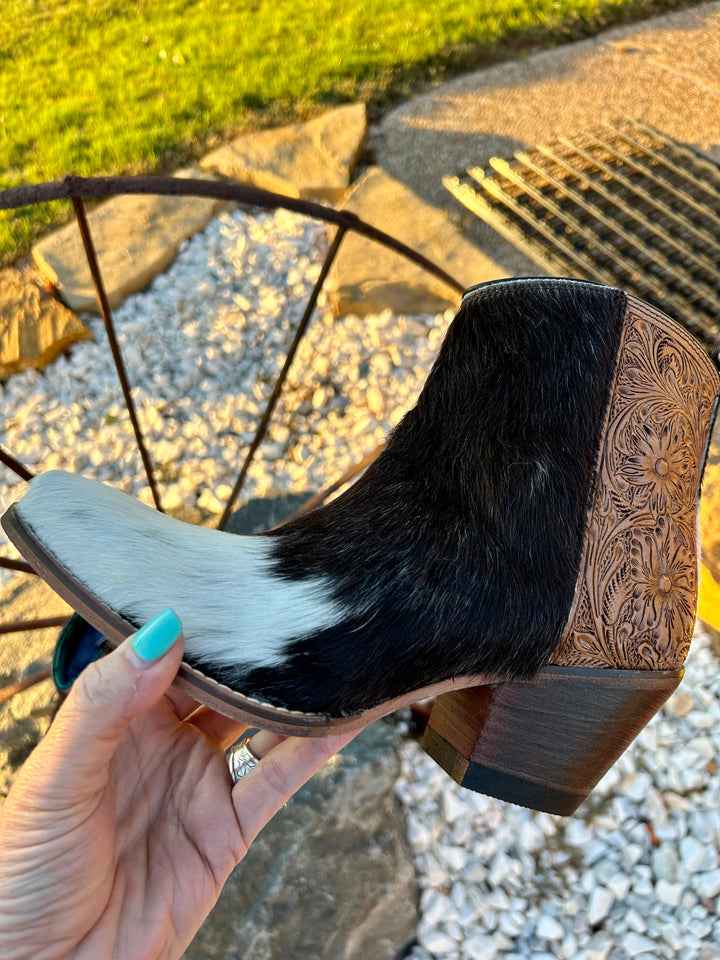 Laramie Plains Cowhide Booties