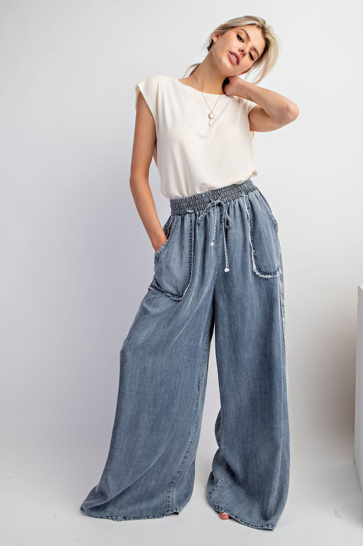 WASHED CHAMBRAY WIDE LEG PANTS